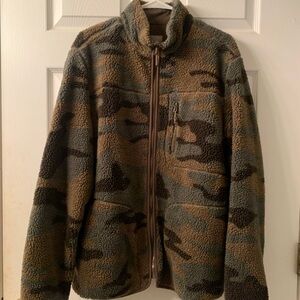 Men's Gap Camouflage Fleece Jacket